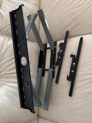 Soporte de pared para TV ideal para TV grande.