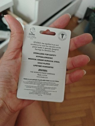 Pendientes Studex niña acero quirúrgico.