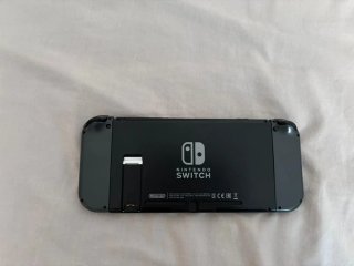 Nintendo Switch Negra y Roja