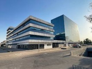 Oficina y plaza de garaje