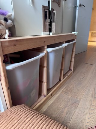 Mueble Almacenaje Trofast IKEA con Cubos