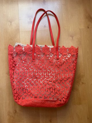 Bolso de encaje rojo CafeNoir