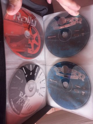 Juegos PC Duke Nukem y House of Dead 2.......
