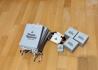 Bolsas y Cajas Vivienne Westwood Joyería