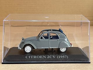 CITROËN 2CV 2 CV (1957) matrícula Valladolid 1:43