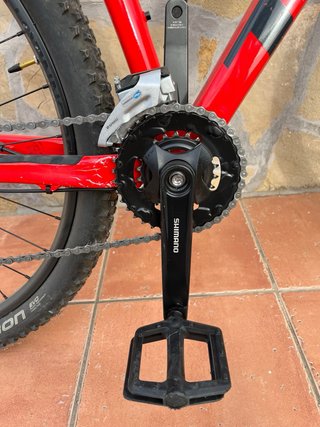 Bicicletta Trek Rossa e Nera
