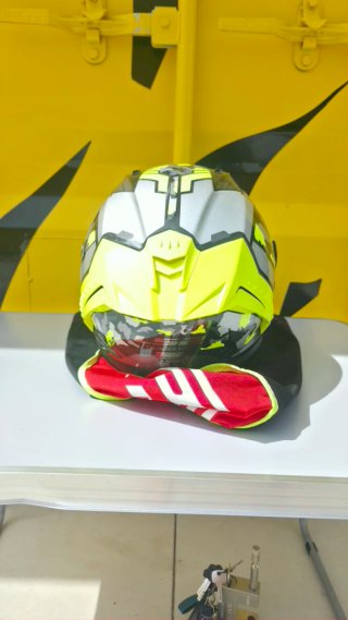 Casco LS2 Thunder Carbon