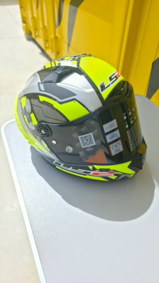 Casco LS2 Thunder Carbon