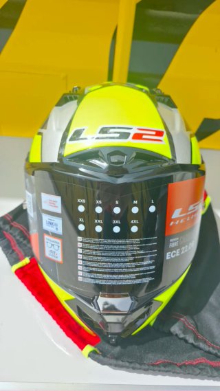 Casco LS2 Thunder Carbon