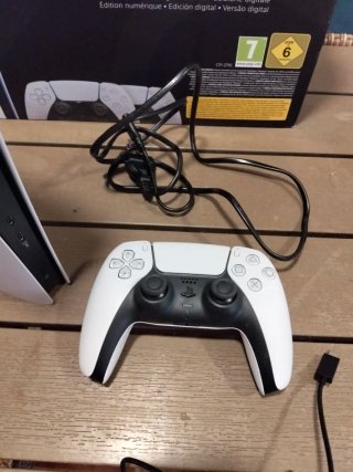 PlayStation 5 Digital Edition Blanca