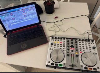 Mesa DJ DJinnseries Plata/Blanco