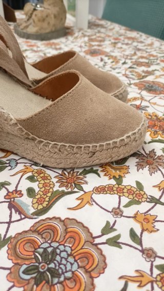 Alpargatas cuña beige