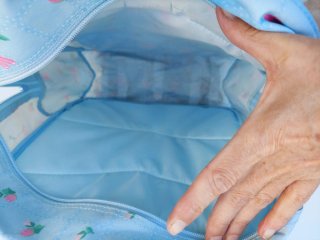 Mochila infantil con orejas de conejo