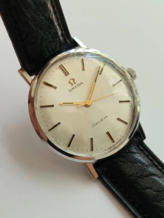 Reloj Omega Genève Vintage Esfera Blanca