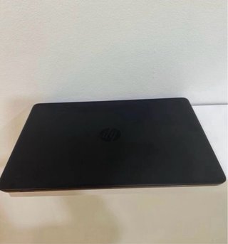 Portátil HP i7 Gris y Negro