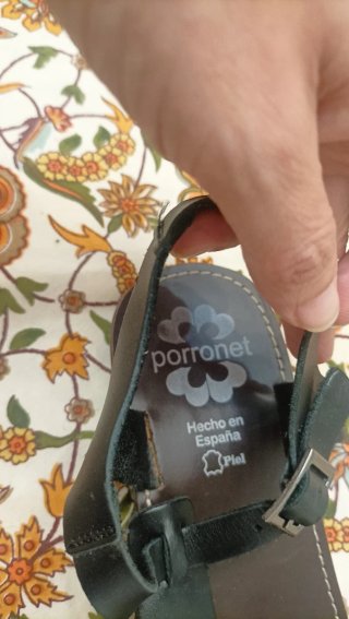 Sandalias Porronet Negras Planas