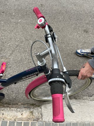 Bicicleta Btwin per bambina rosa e blu