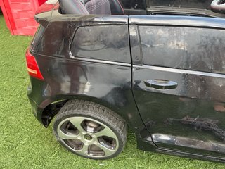 Coche eléctrico infantil Volkswagen GTI