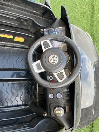 Coche eléctrico infantil Volkswagen GTI
