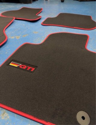 Alfombrillas a estrenar Golf 6 Cabrio (11-16) GTI
