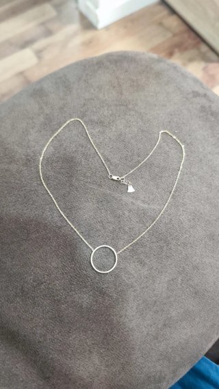 Collar oro de chica nuevo.