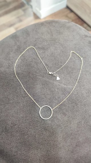 Collar oro de chica nuevo.