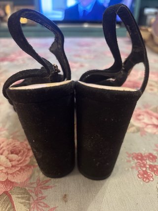 Sandalias tacón ante negro
