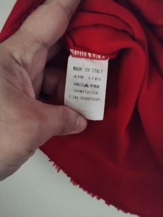 Top Aura Rojo Seda con Encaje