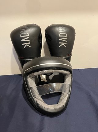 Casco y guantes boxeo ADV