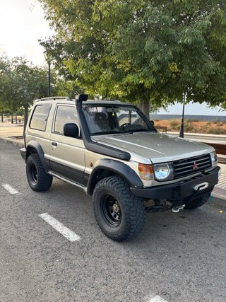 Mitsubishi Montero 1992