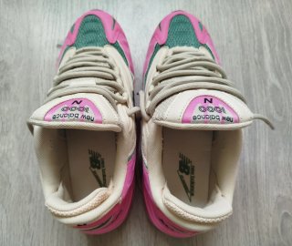 New Balance 1000 Beige y Rosa