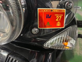 Piaggio Beverly 400 Maxi Scooter