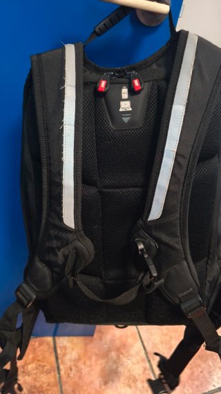 Mochila Moto Givi Xtream 30L Negra
