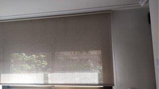 Estor enrollable beige tela