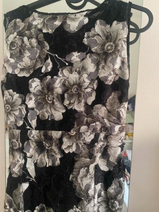 Vestido encaje floral negro y blanco