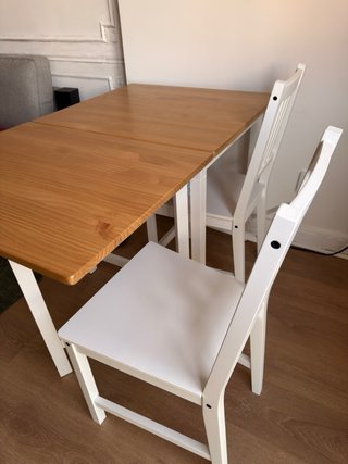 Mesa extensible IKEA PINNTORP + 2 sillas