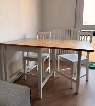 Mesa extensible IKEA PINNTORP + 2 sillas