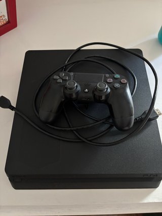 PS4 (PlayStation 4) Negra + Mando