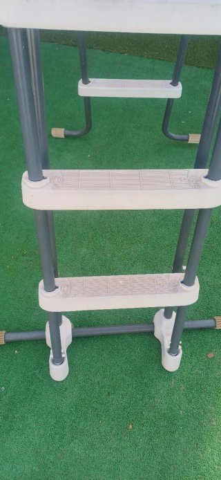 Escalera Intex Piscina con Protector