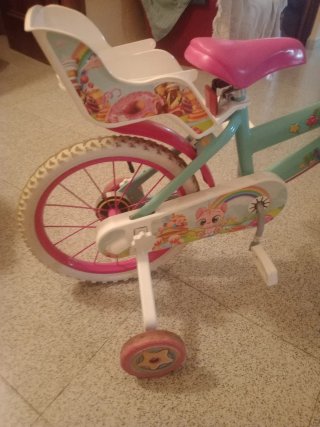 Bicicleta infantil azul y rosa