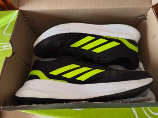 Adidas Runfalcon 5 Negro/Verde, talla 45 1/3