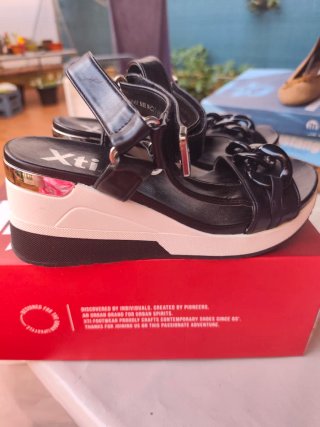 Sandalias Xti Negras