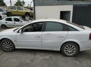 Centralita 13186948 opel vectra c berlina 404679