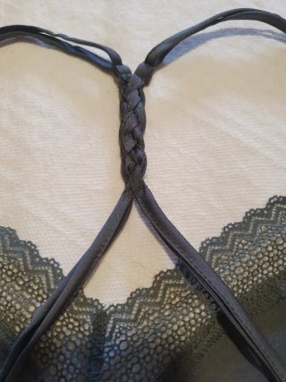 Top lencero con encaje