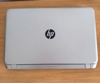Portátil HP 15.6'' A10 16GB RAM  1TB SSD Radeon R7