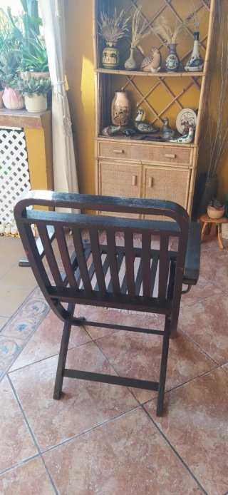 Silla de jardín metálica y madera