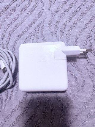 Cargador Apple Magsafe 3 67W MacBook