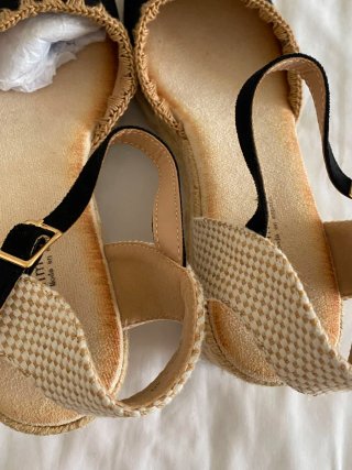 Alpargatas de verano negras y beige talla 40