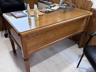 Muebles de despacho clásicos de madera