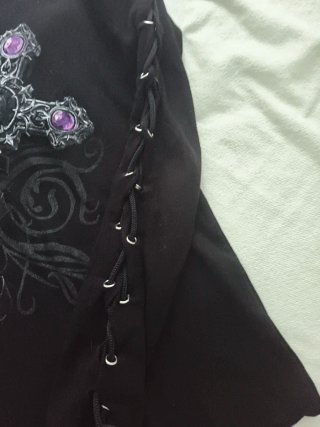 Camiseta Gótica Punk Negra Manga Larga